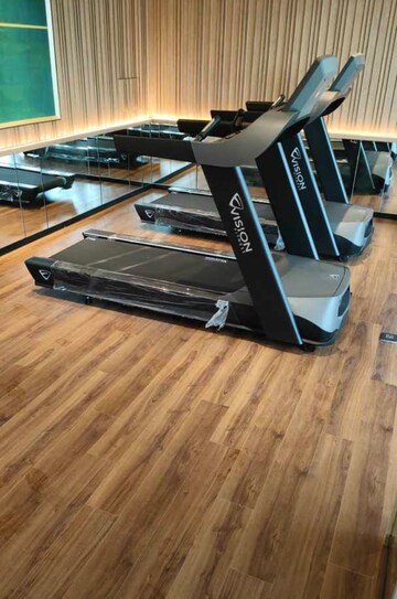 Gym in 3 BHK Builder Floor at Mansa Ram Park – for Rent