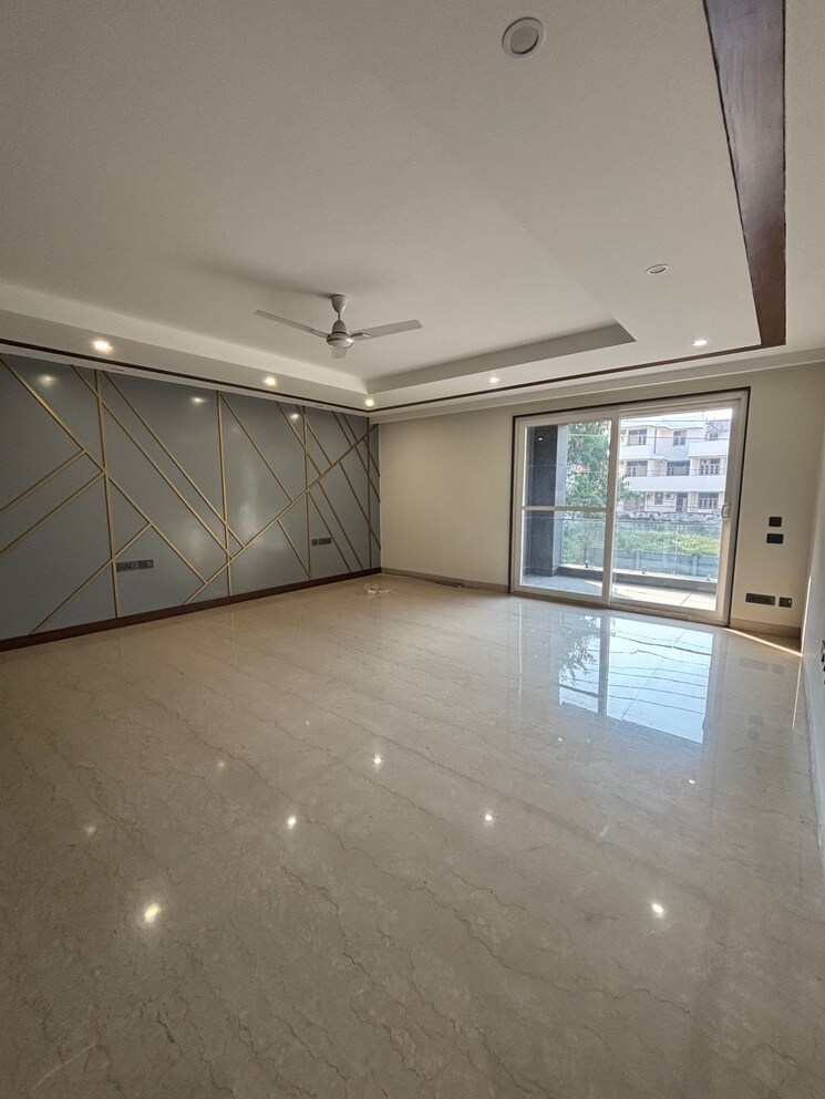 Room, unitech-south-city-1 4 Bedroom 180 Sq.Yd. Builder Floor In South City 1 Gurgaon 9691297