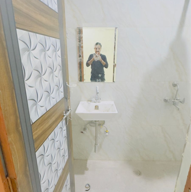 Bathroom, chattarpur 2 Bedroom 800 Sq.Ft. Builder Floor In Chattarpur Delhi 9691310