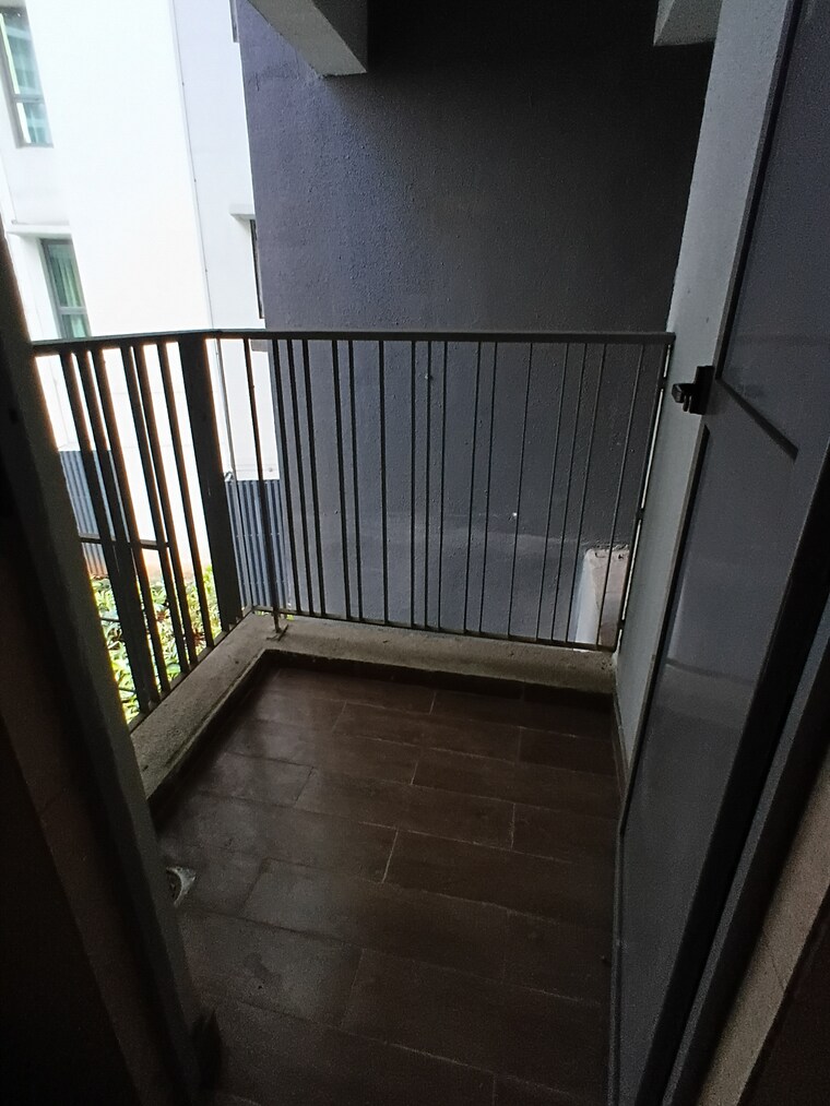 Other, kolshet road 3.5 Bedroom 1324 Sq.Ft. Apartment In Kolshet Road Thane 9691381