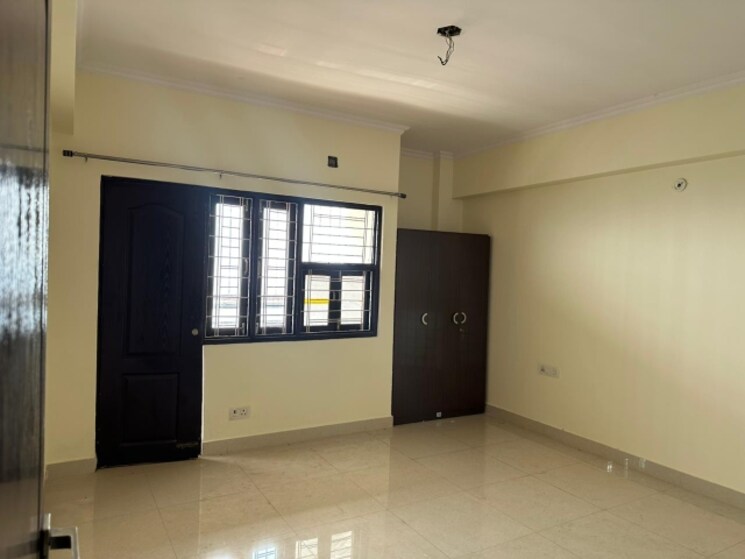 Room, jankipuram 2 Bedroom 3200 Sq.Ft. Apartment In Jankipuram Lucknow 9691512