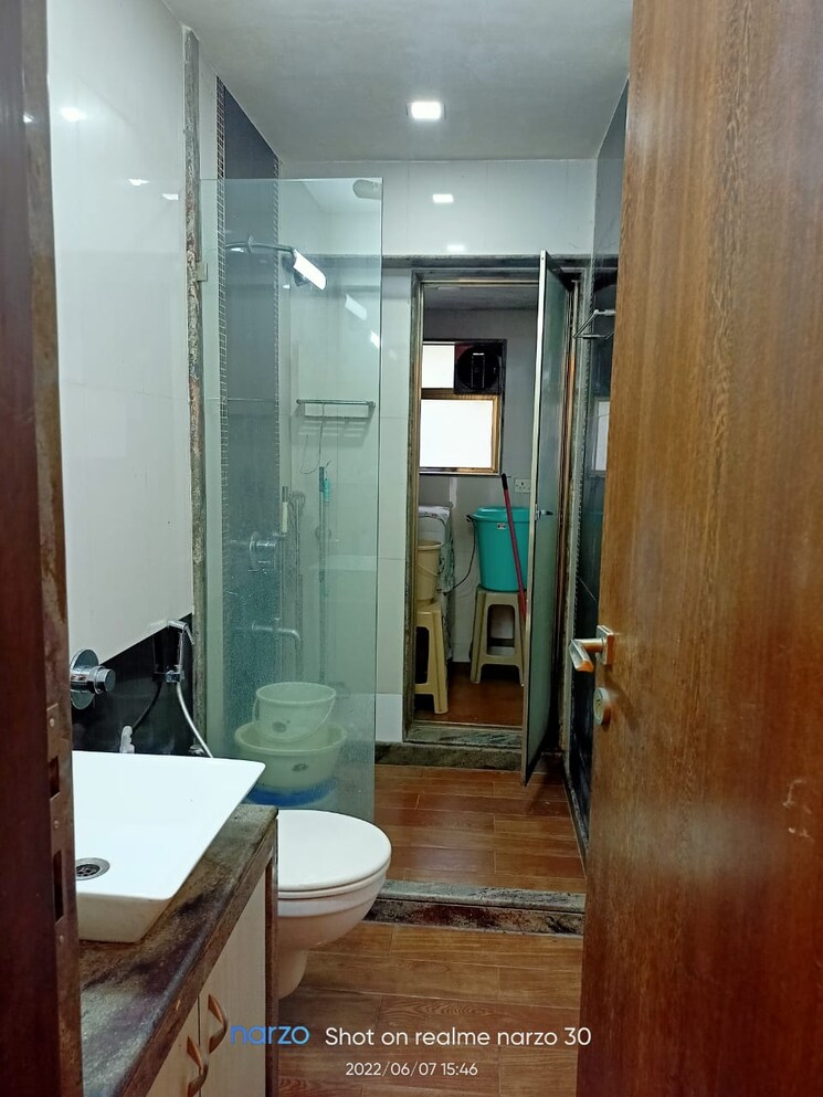 Bathroom, rose-queen 3 Bedroom 1200 Sq.Ft. Apartment In Khar West Mumbai 9691476