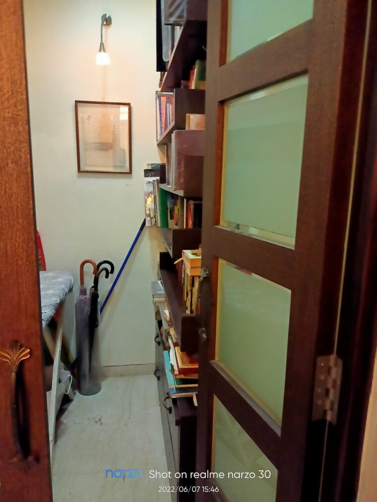 Other, rose-queen 3 Bedroom 1200 Sq.Ft. Apartment In Khar West Mumbai 9691476