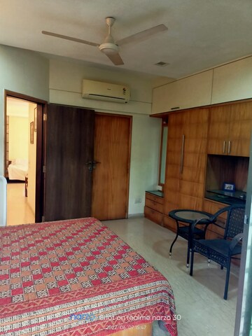 Bedroom in 3 BHK Apartment at Rose Queen, Khar West – for Rent