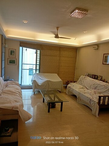 3 BHK Apartment For Rent in Rose Queen, Khar West