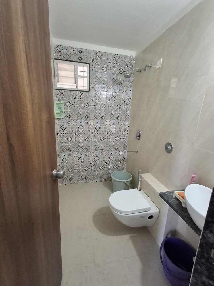 Bathroom, chinchbhavan 3 Bedroom 1350 Sq.Ft. Apartment In Chinchbhavan Nagpur 9691491