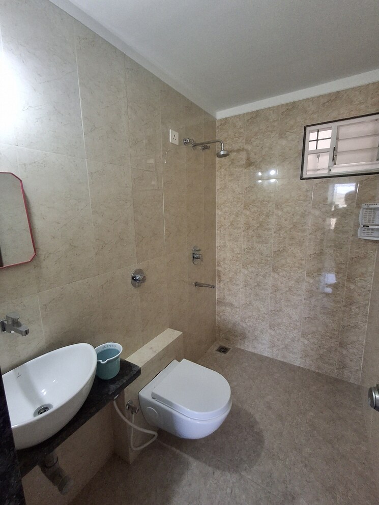 Bathroom, chinchbhavan 3 Bedroom 1350 Sq.Ft. Apartment In Chinchbhavan Nagpur 9691491