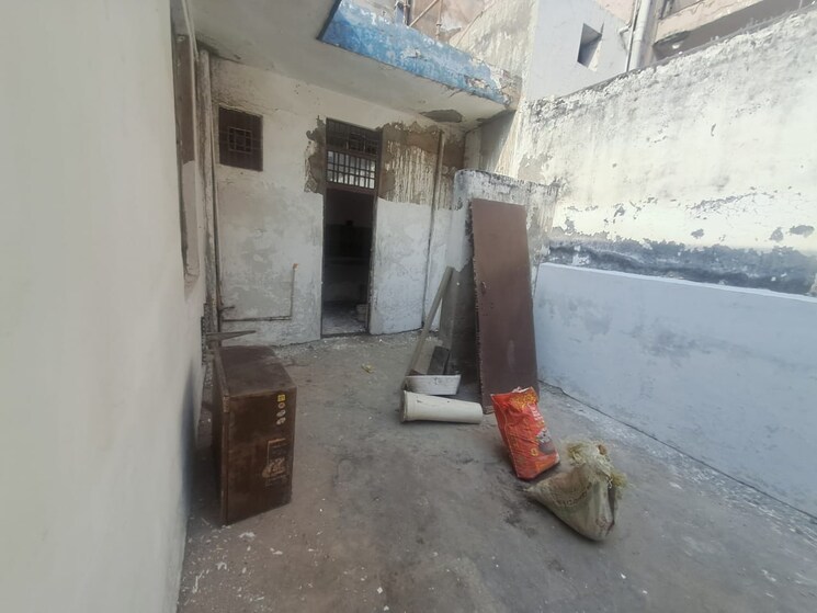 Exterior View, sector 63 Commercial Office Space 2500 Sq.Ft. In Sector 63 Noida 9691467