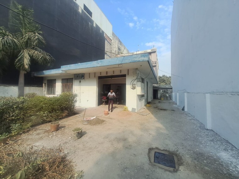 Exterior View, sector 63 Commercial Office Space 2500 Sq.Ft. In Sector 63 Noida 9691467