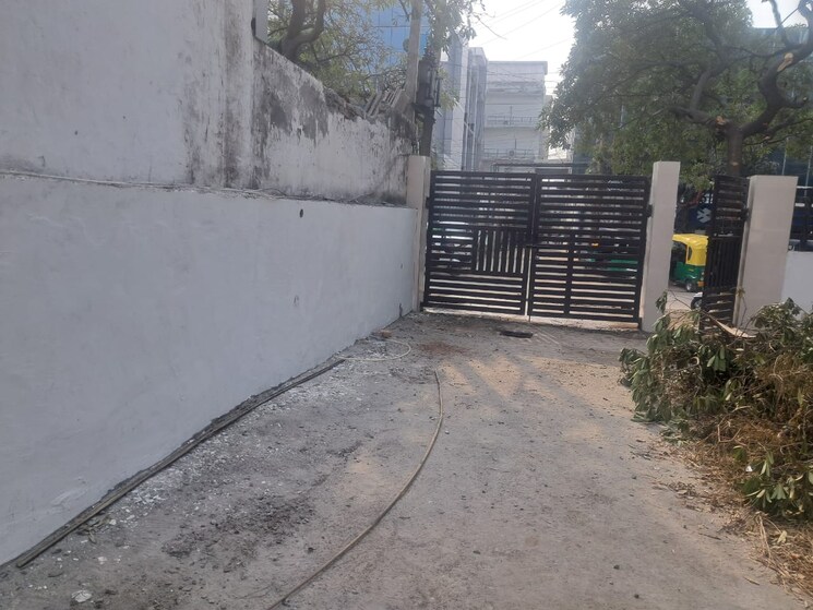 Exterior View, sector 63 Commercial Office Space 2500 Sq.Ft. In Sector 63 Noida 9691467