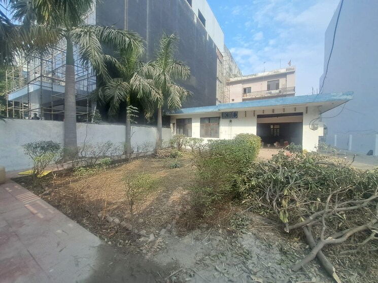 Exterior View, sector 63 Commercial Office Space 2500 Sq.Ft. In Sector 63 Noida 9691467