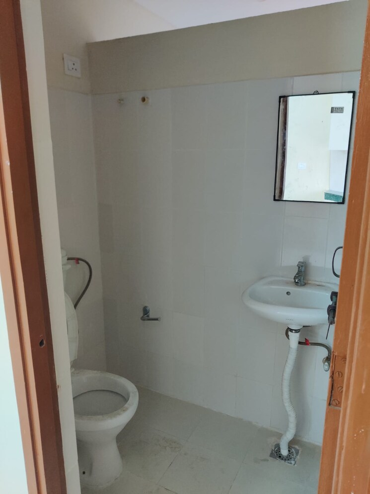Bathroom, adani-aangan 1 Bedroom 384 Sq.Ft. Apartment In Sector 89a Gurgaon 9691499