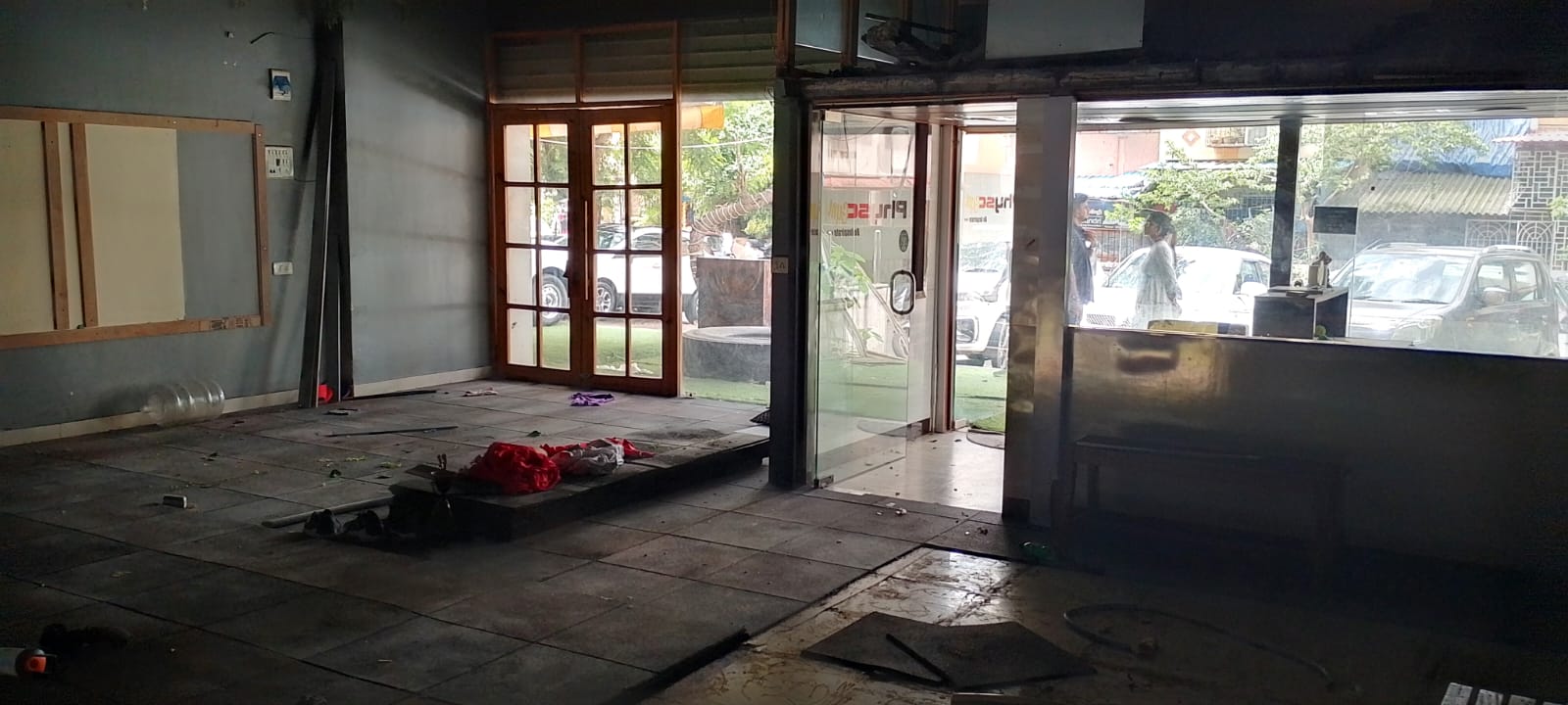 Showroom For Rent in Parth Magnus