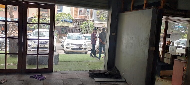  Parking, parth-magnus Commercial Showroom 950 Sq.Ft. In Sanpada Navi Mumbai 9691493