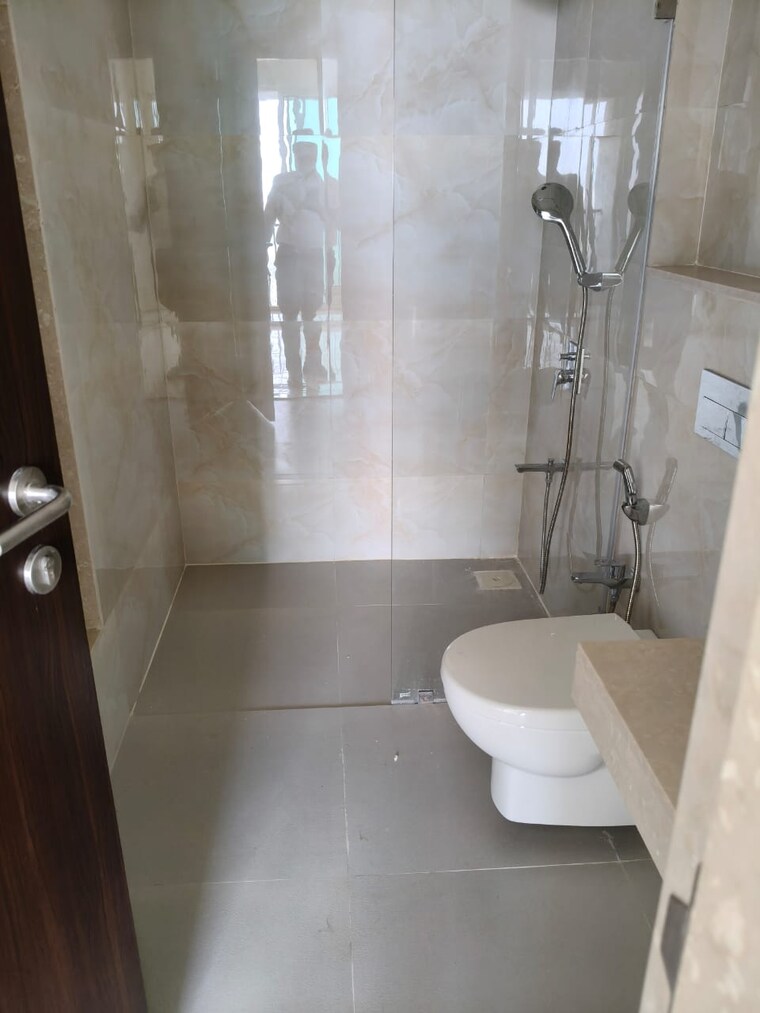 Bathroom, l-t-seawoods-residences-phase-2 3 Bedroom 1130 Sq.Ft. Apartment In Seawoods Navi Mumbai 9691538