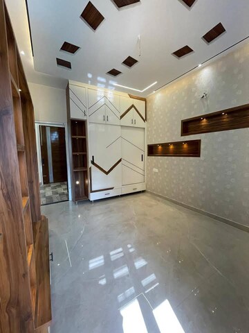 Room in 4 BHK Independent House at Sector 124 – for Sale