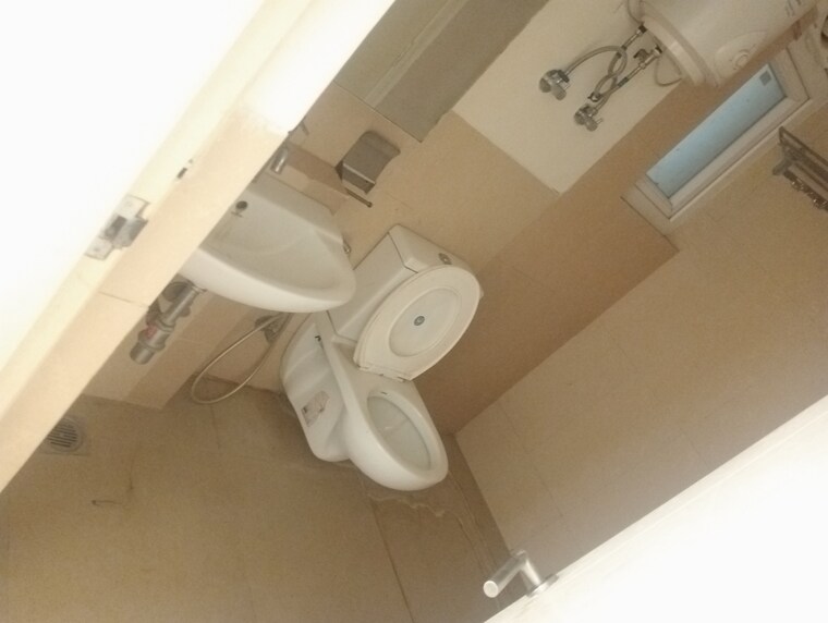 Bathroom, conscient-heritage-one 3.5 Bedroom 1945 Sq.Ft. Apartment In Sector 62 Gurgaon 9691541