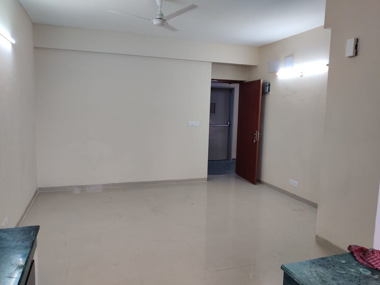 Room, adani-aangan 1 Bedroom 400 Sq.Ft. Apartment In Sector 89a Gurgaon 9691537