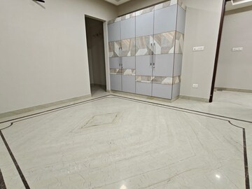 Room in 4 BHK Builder Floor at Sector 4 – for Sale