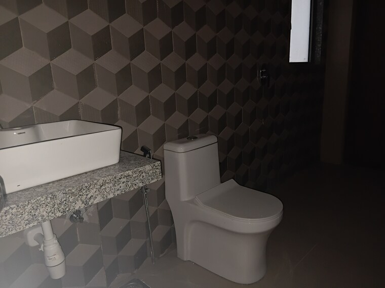 Bathroom, kalpataru-immensa 3.5 Bedroom 1324 Sq.Ft. Apartment In Kolshet Road Thane 9691571