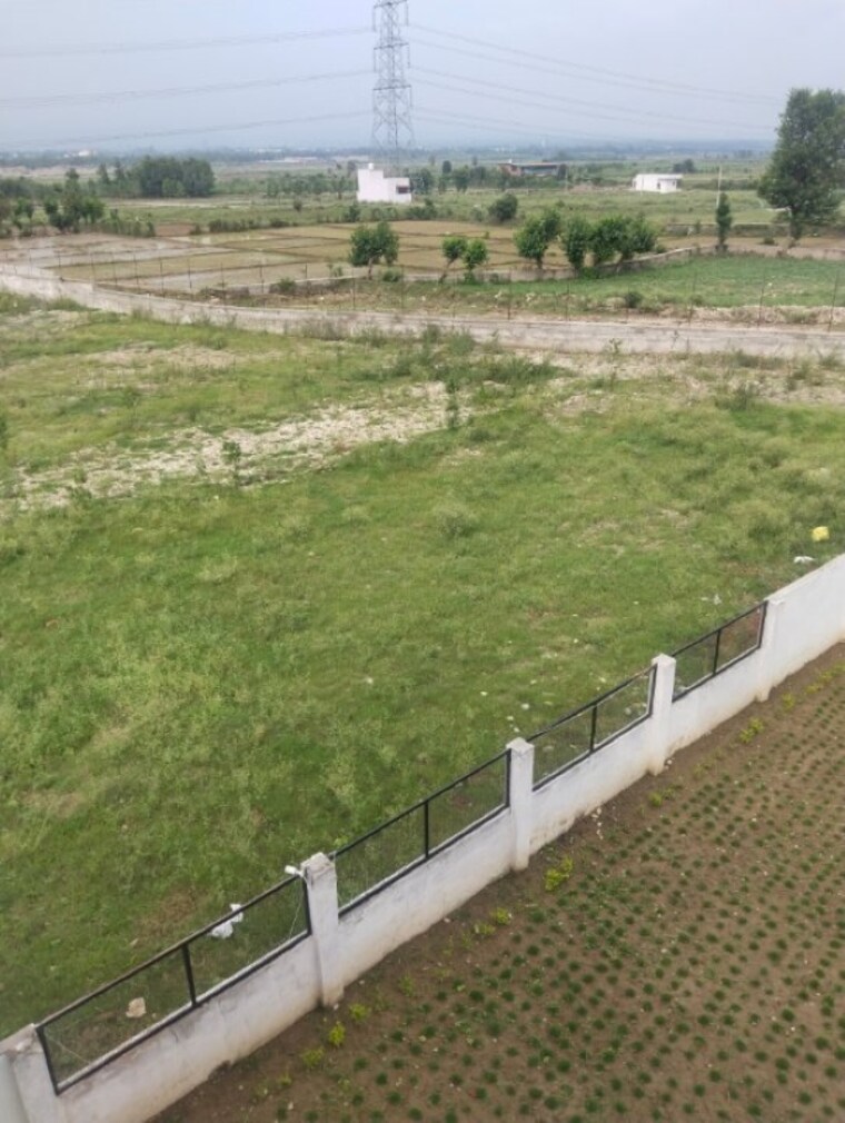 undefined, shimla bypass road  250 Sq.Yd. Plot In Shimla Bypass Road Dehradun 9424117