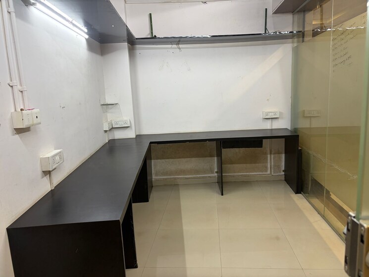 Team Area, rustomjee-eaze-zone-mall Commercial Office Space 100 Sq.Ft. In Malad West Mumbai 9691552