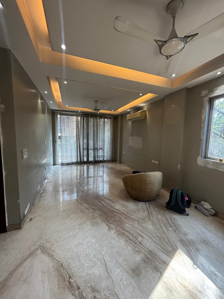 Living Room, greater kailash i 3 Bedroom 208 Sq.Yd. Builder Floor In Greater Kailash I Delhi 9691562