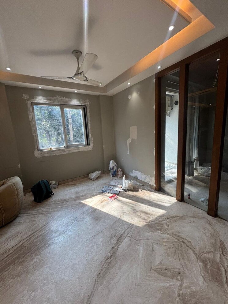 Living Room, greater kailash i 3 Bedroom 208 Sq.Yd. Builder Floor In Greater Kailash I Delhi 9691562