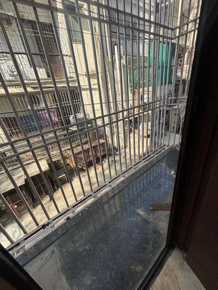 Balcony, greater kailash i 3 Bedroom 208 Sq.Yd. Builder Floor In Greater Kailash I Delhi 9691562