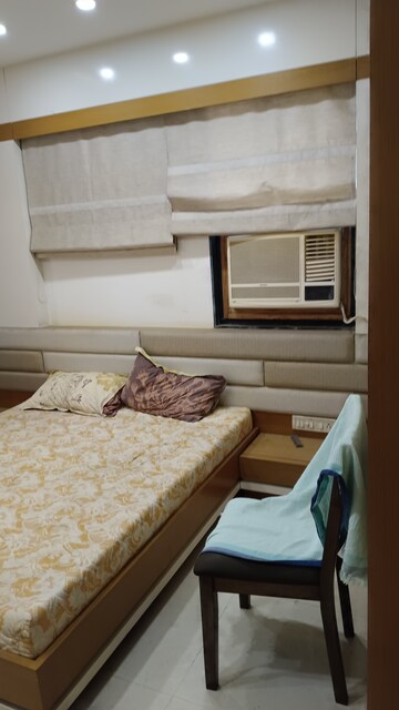 Master Bedroom in 2 BHK Apartment at Vejalpur – for Rent