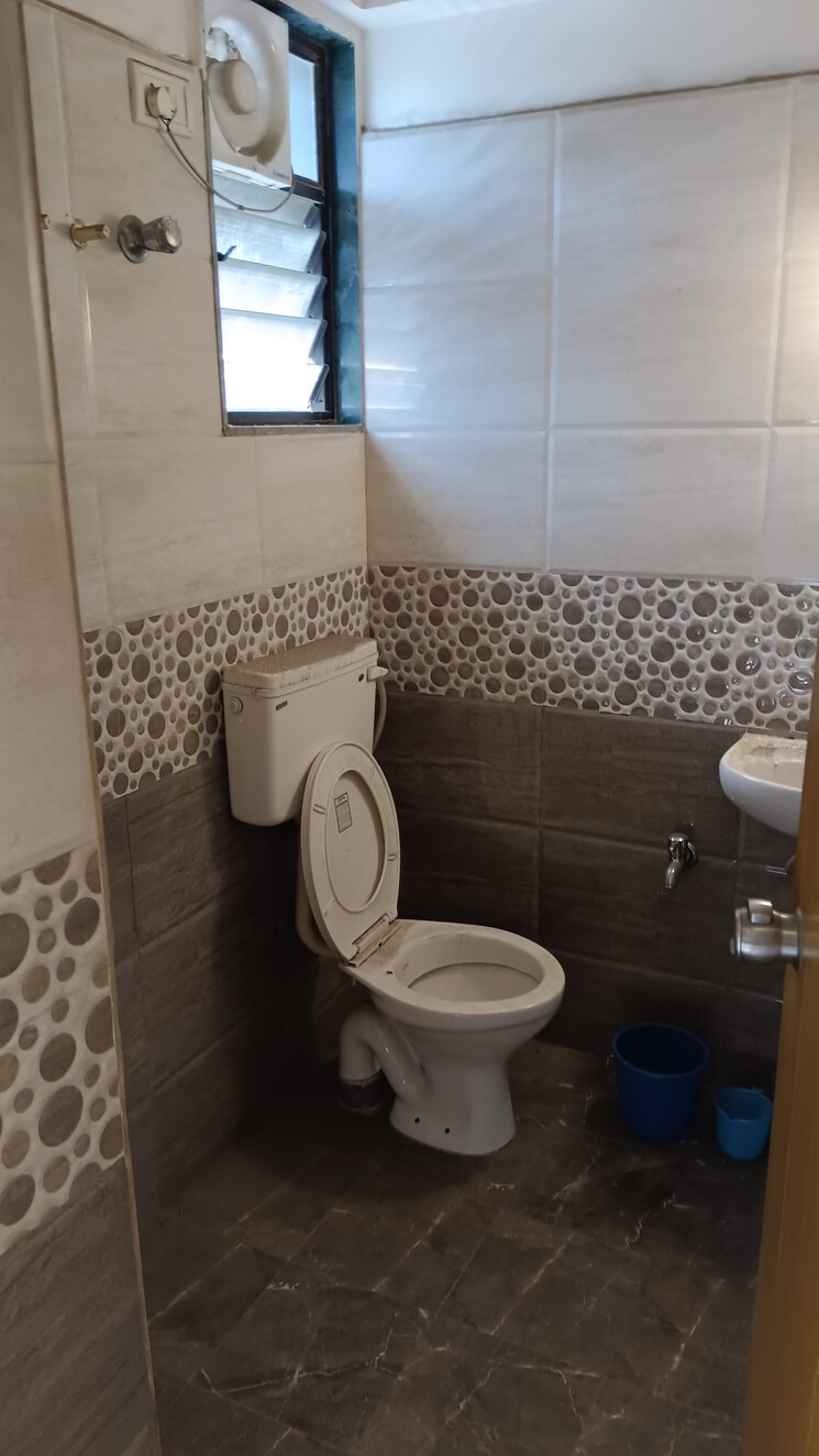 Bathroom, vejalpur 2 Bedroom 1200 Sq.Ft. Apartment In Vejalpur Ahmedabad 9691599