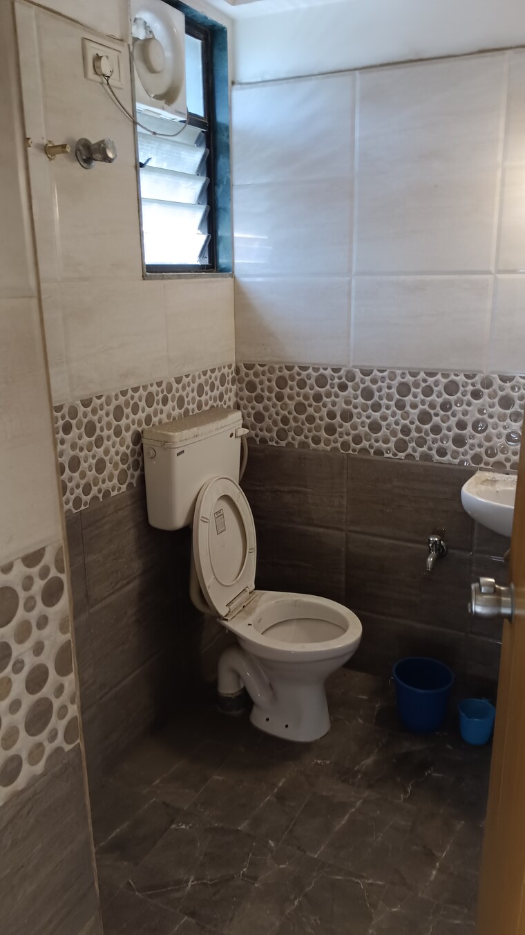 Bathroom, vejalpur 2 Bedroom 1200 Sq.Ft. Apartment In Vejalpur Ahmedabad 9691599