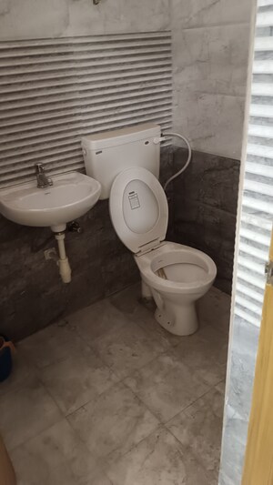 Bathroom in 2 BHK Apartment at Vejalpur – for Rent