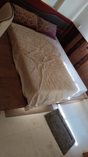 Master Bedroom in 2 BHK Apartment at Vejalpur – for Rent