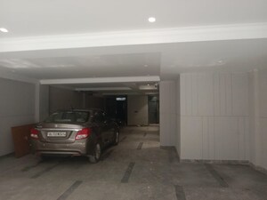 Parking in 3 BHK Builder Floor at Hauz Khas – for Rent