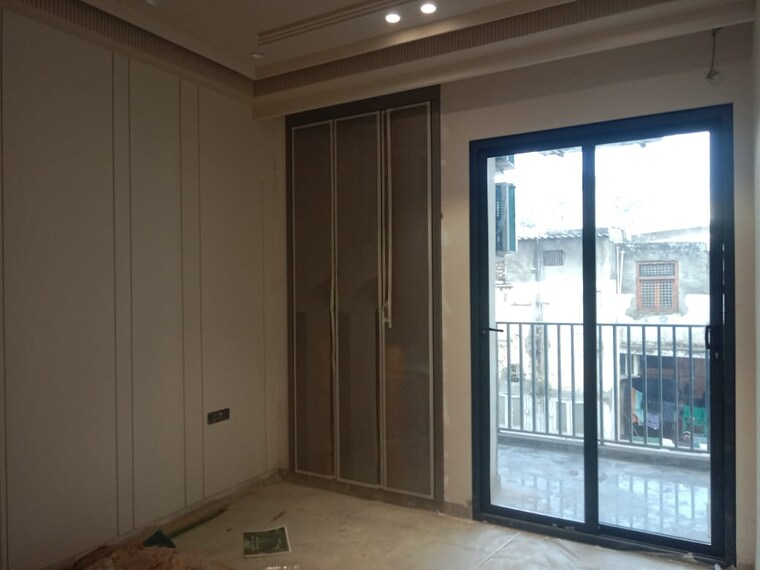 Room, hauz khas 3 Bedroom 200 Sq.Yd. Builder Floor In Hauz Khas Delhi 9691580