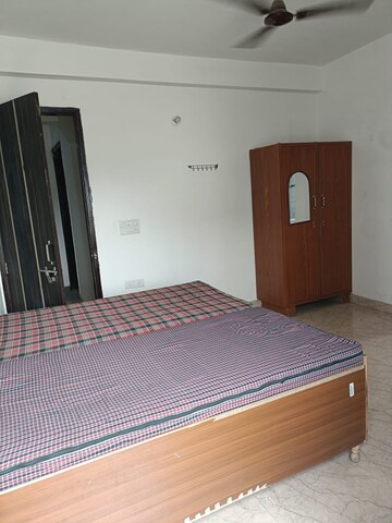 Room in  Pg at Sector 66 – for Rent