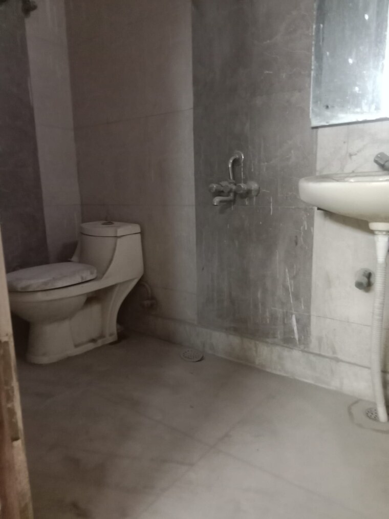 Bathroom, saket 2 Bedroom 850 Sq.Ft. Builder Floor In Saket Delhi 9691607