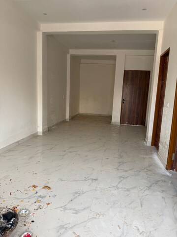 Room in 1 BHK Villa at Gaur Yamuna City, Gaur Yamuna City – for Rent