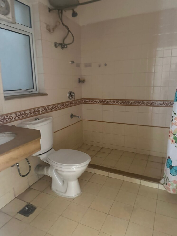 Bathroom, conscient-hines-elevate 3 Bedroom 2595 Sq.Ft. Apartment In Sector 59 Gurgaon 9691648