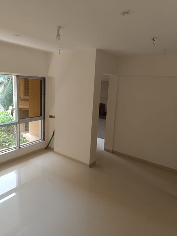 Room in 2 BHK Apartment at Je And Vee Om Trimurti, Malad East – for Rent