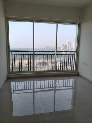 Room in 2 BHK Apartment at L&T Seawoods Residences Phase 2, Seawoods – for Rent