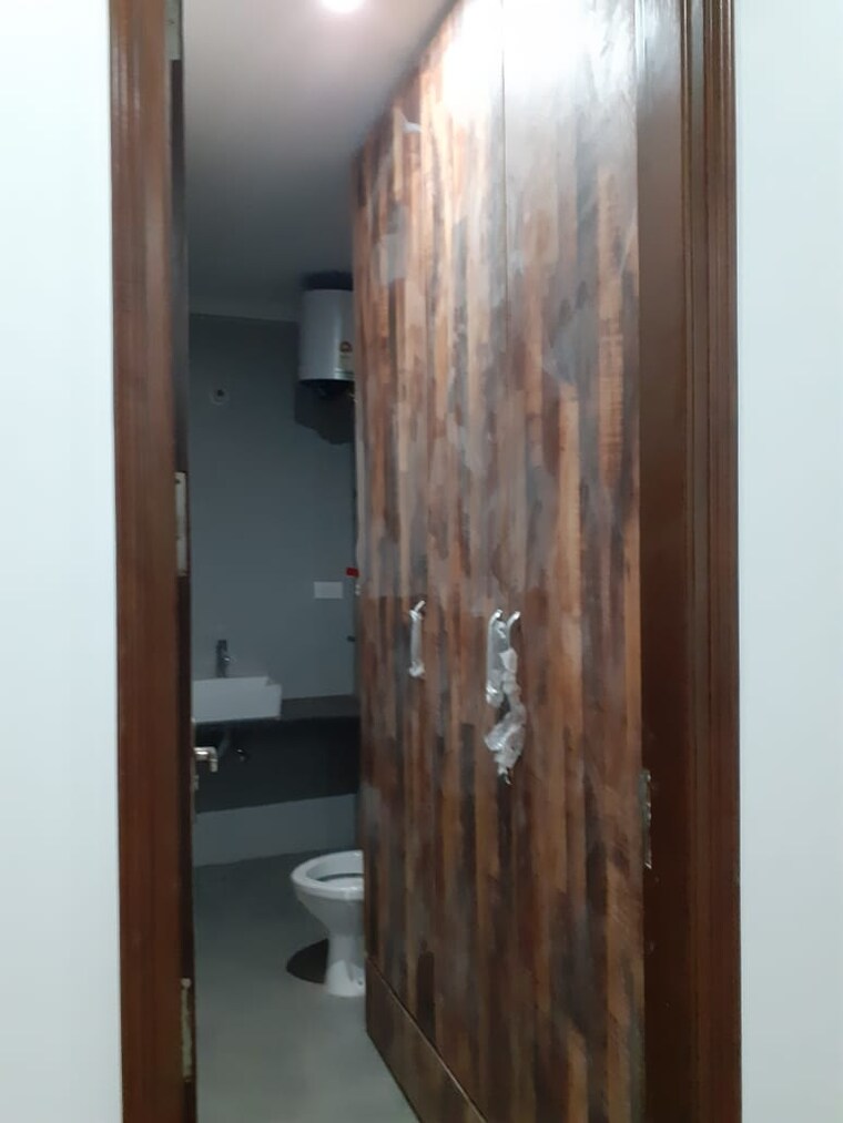 Bathroom, huda-cghs 2 Bedroom 1250 Sq.Ft. Builder Floor In Sector 56 Gurgaon 9691678