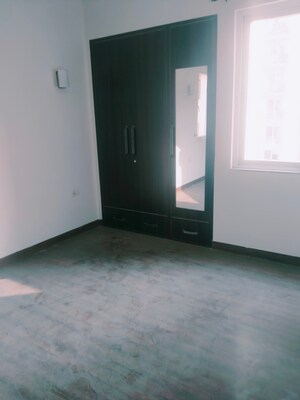 Room in 3 BHK Apartment at Bestech Park View City 1, Sector 48 – for Rent