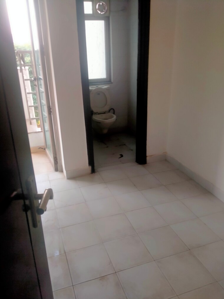 Bathroom, bestech-park-view-city-2 3 Bedroom 1859 Sq.Ft. Apartment In Sector 49 Gurgaon 9691720
