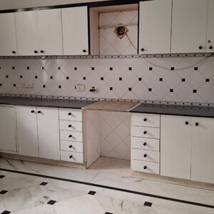 Kitchen in 3 BHK Builder Floor at Dlf Phase I – for Rent