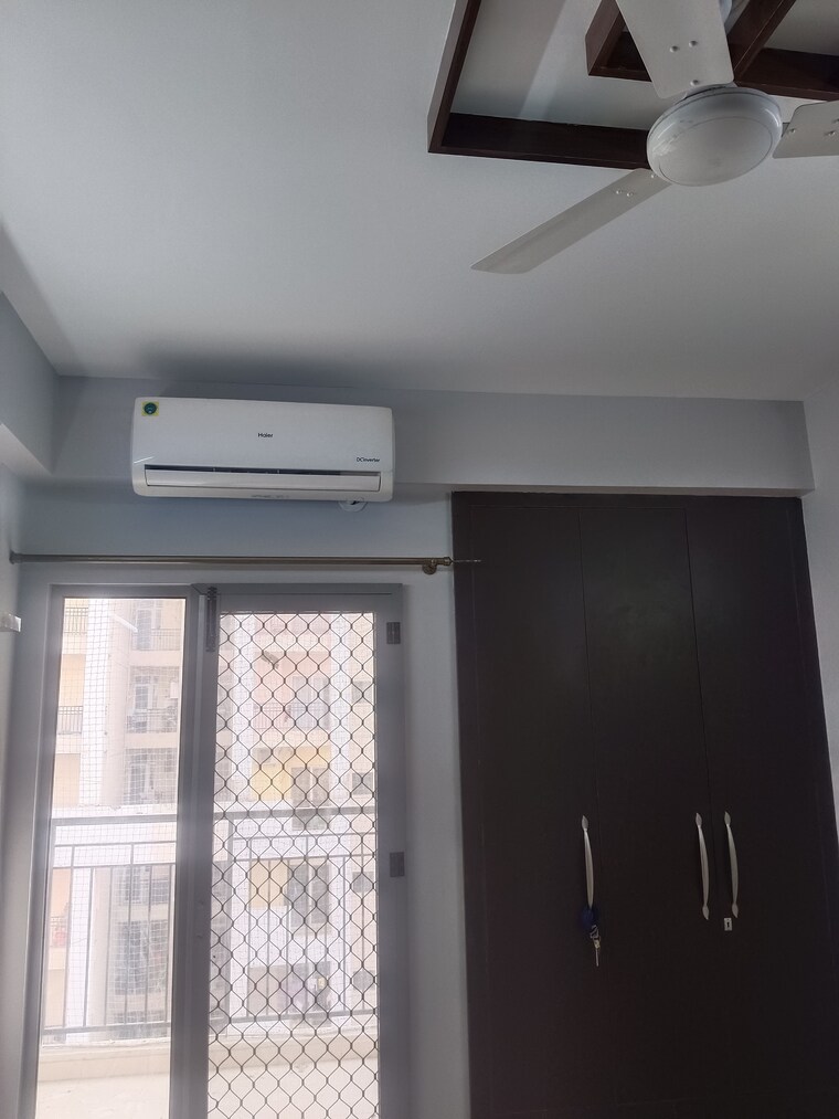 Room, gulshan-bellina 3 Bedroom 919 Sq.Ft. Apartment In Sector 16 Greater Noida Greater Noida 9691894