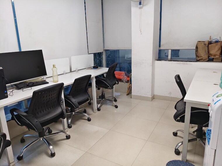 Team Area, sector 63 Commercial Office Space 4000 Sq.Ft. In Sector 63 Noida 9691546