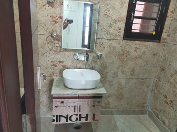 Bathroom in 3 BHK Builder Floor at Sushant Lok 2, Sector 57 – for Rent