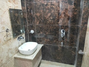 Bathroom in 3 BHK Builder Floor at Sushant Lok 2, Sector 57 – for Rent